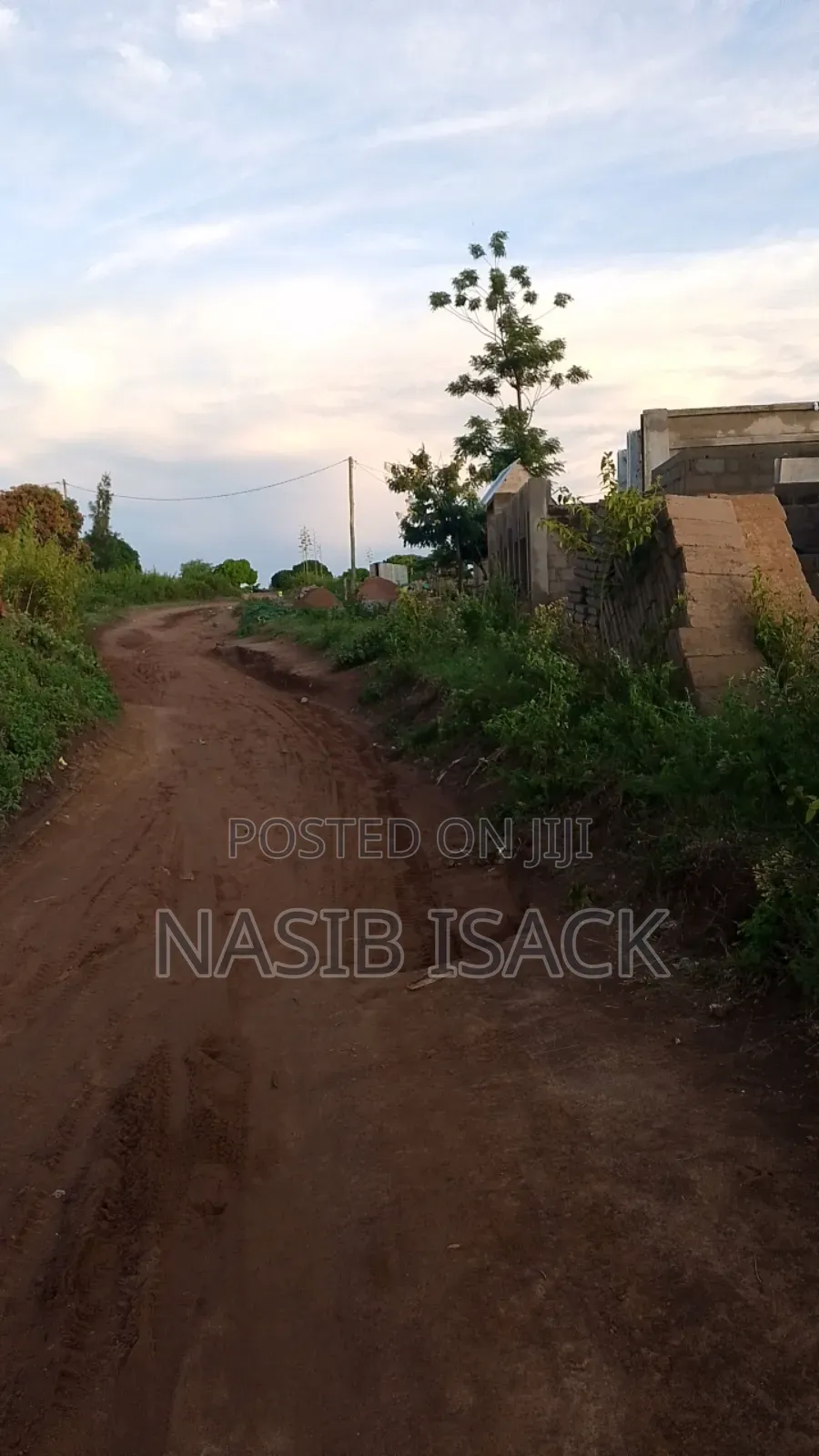 Plot for Sale in Buzuruga