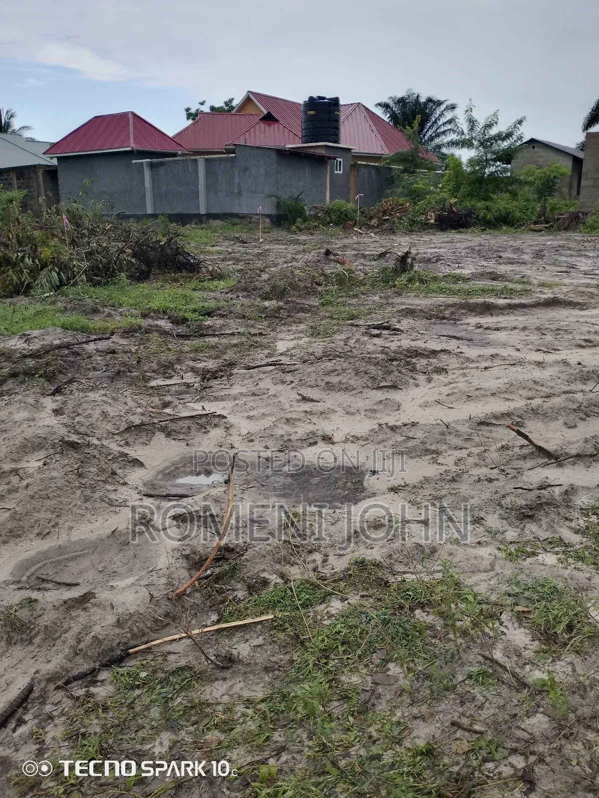 Kiwanja Sqmita 150 Kinauzwa Milioni 3.8 Majohe Chuo Rada. in Ilala