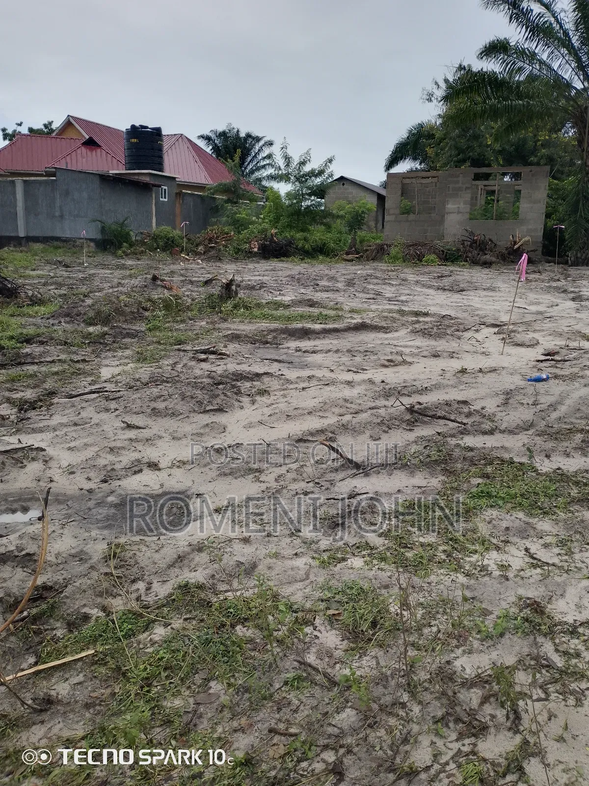 Kiwanja Sqmita 150 Kinauzwa Milioni 3.8 Majohe Chuo Rada. in Ilala