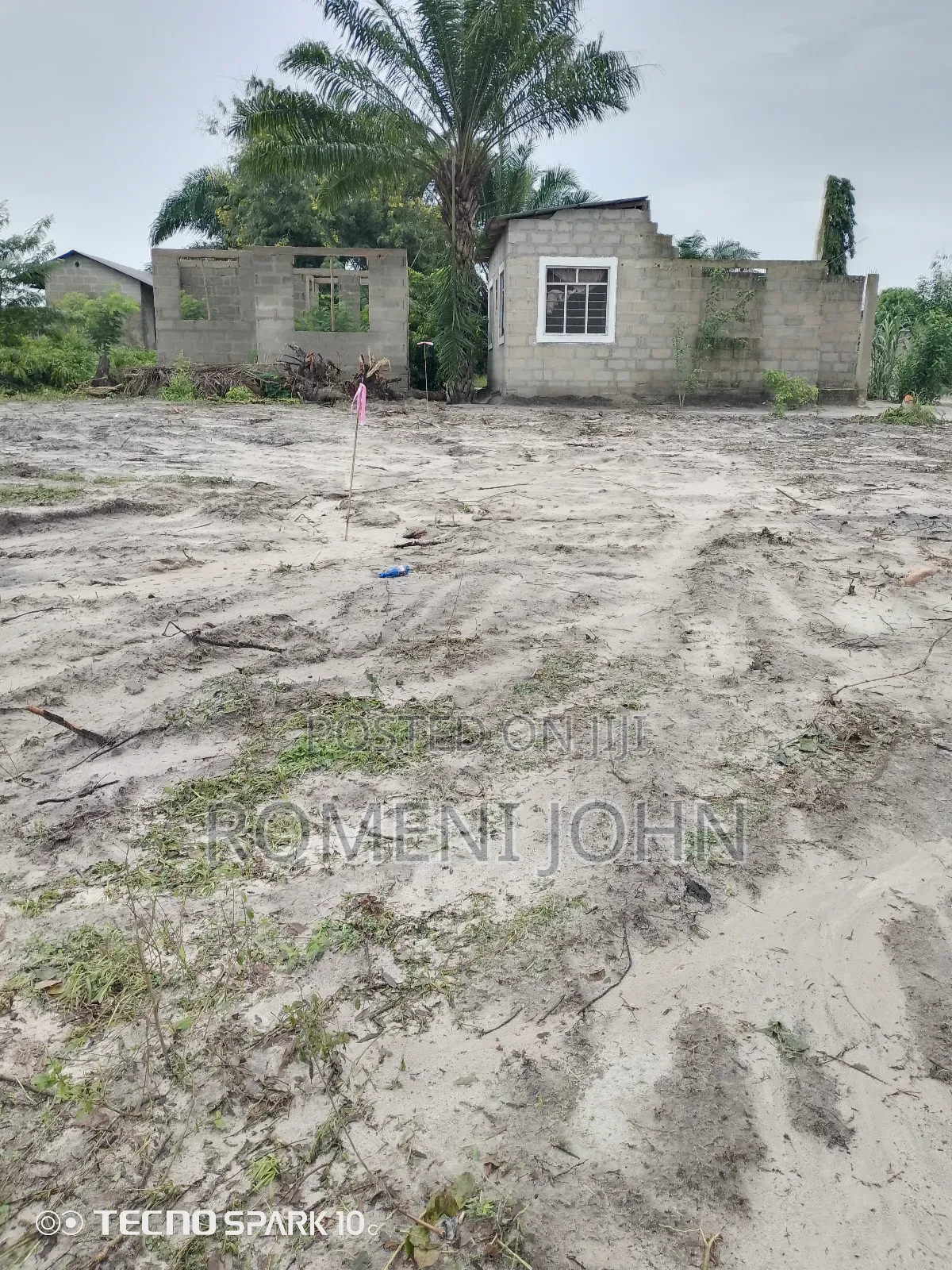 Kiwanja Sqmita 150 Kinauzwa Milioni 3.8 Majohe Chuo Rada. in Ilala