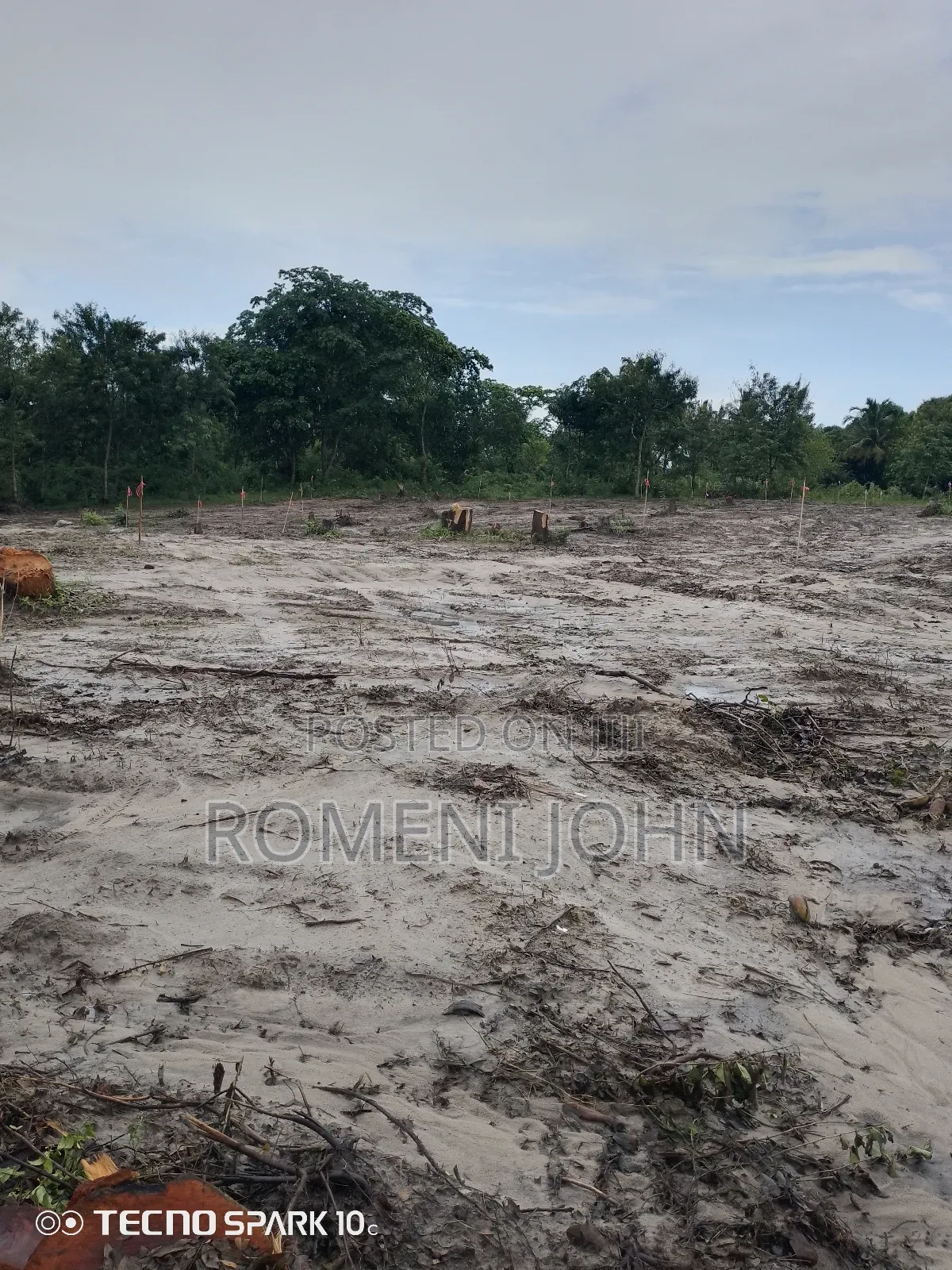 Kiwanja Mita 14 Kwa Mita 11 Kinauzwa Milioni 3.6 Majohe Rada in Ilala