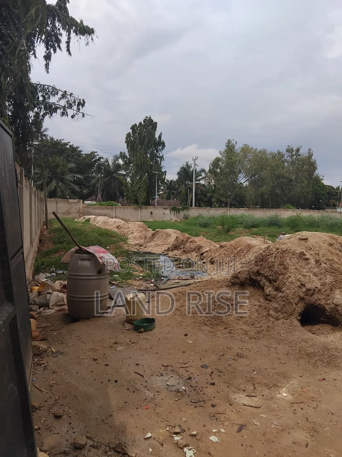 Land for Sale in Moroco Dar Es Salaam. in Kinondoni