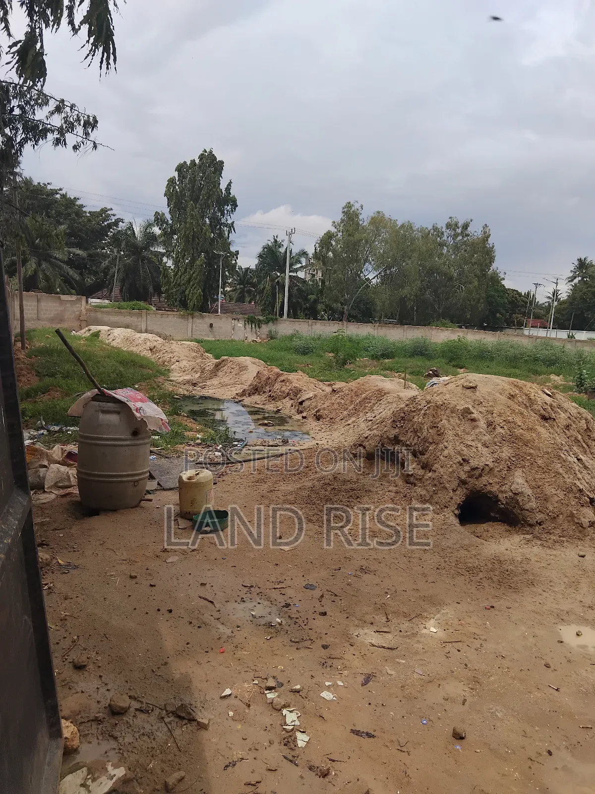 Land for Sale in Moroco Dar Es Salaam. in Kinondoni