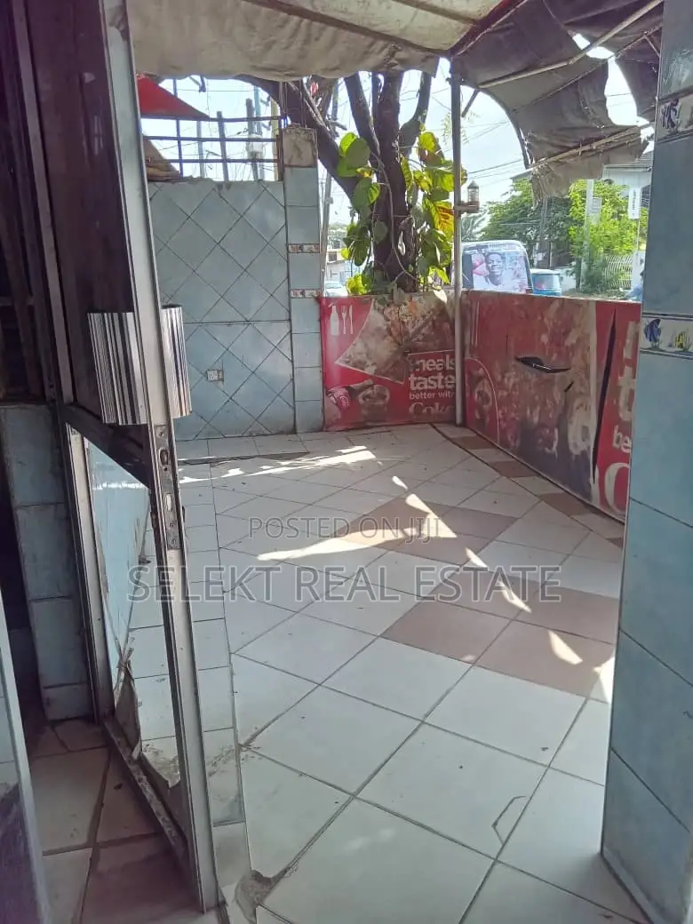 220sqm Plot on the Main Road at Kimweiri Ave (Msasani) in Kinondoni