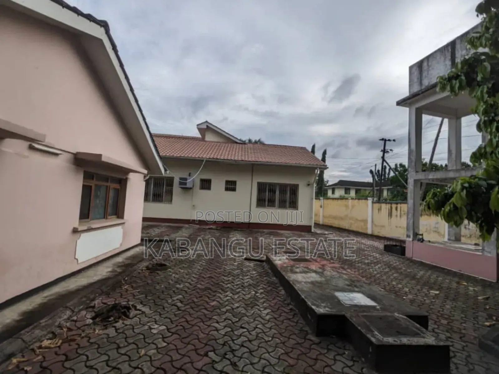 6bdrm House in Mikocheni Bungalow for rent in Mikocheni