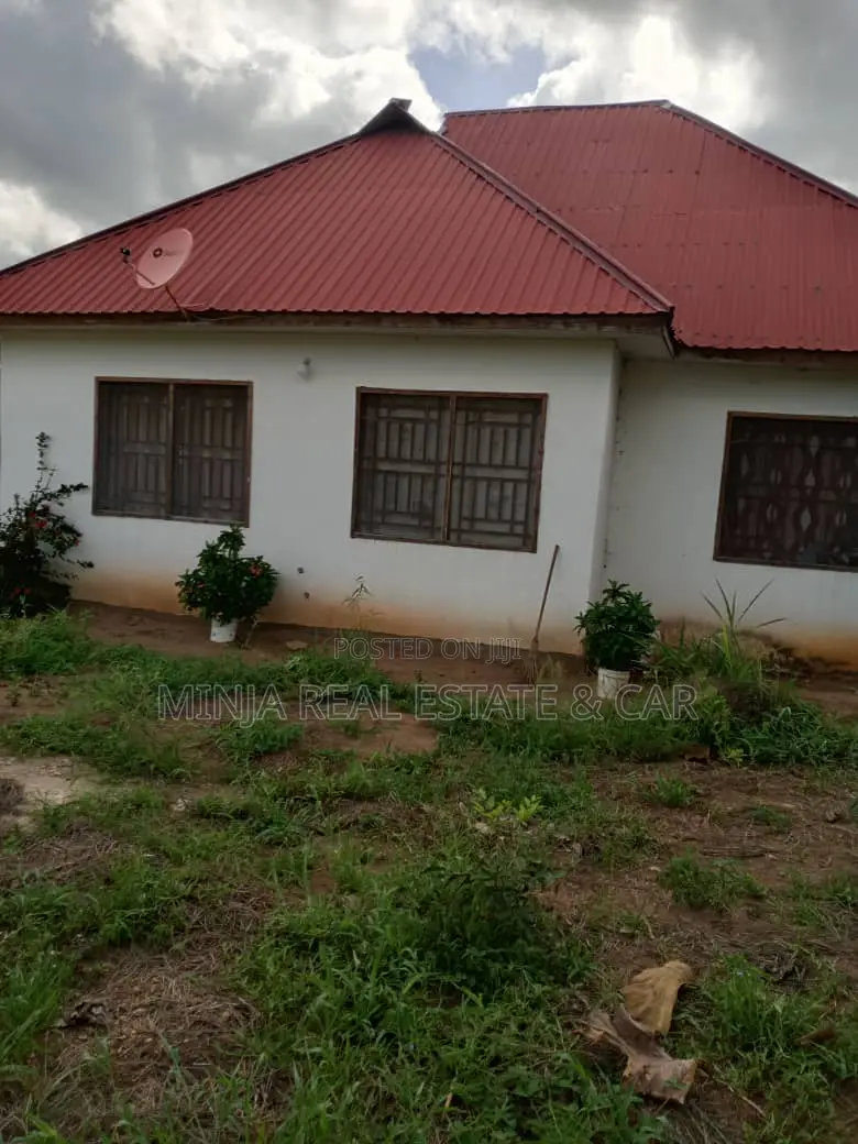 3bdrm House in Zinga for sale in Zinga