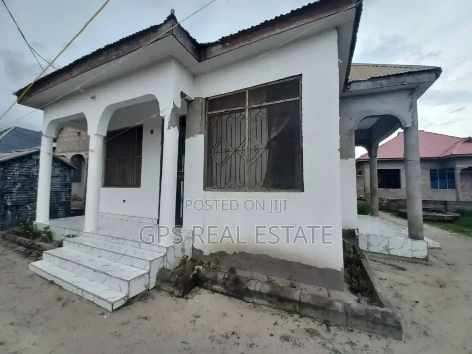 3bdrm House in Mbande Kisewe, Kinondoni for sale in Kinondoni