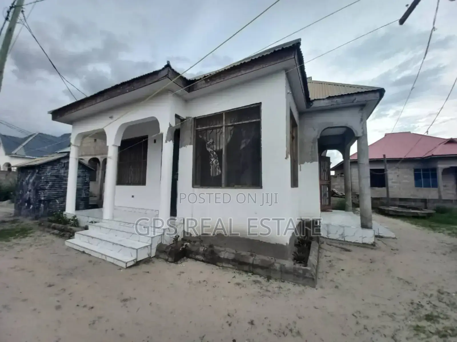 3bdrm House in Mbande Kisewe, Kinondoni for sale in Kinondoni