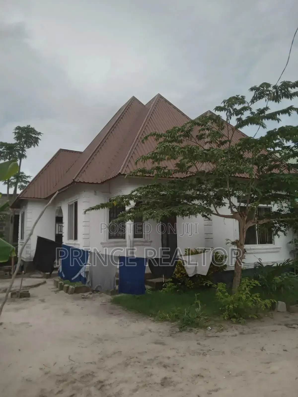 3bdrm House in Chamazi Mfenesini, Temeke for sale in Temeke