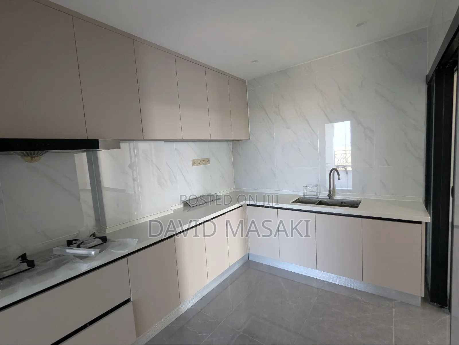 Furnished 4bdrm Penthouse in Masaki One for rent in Masaki