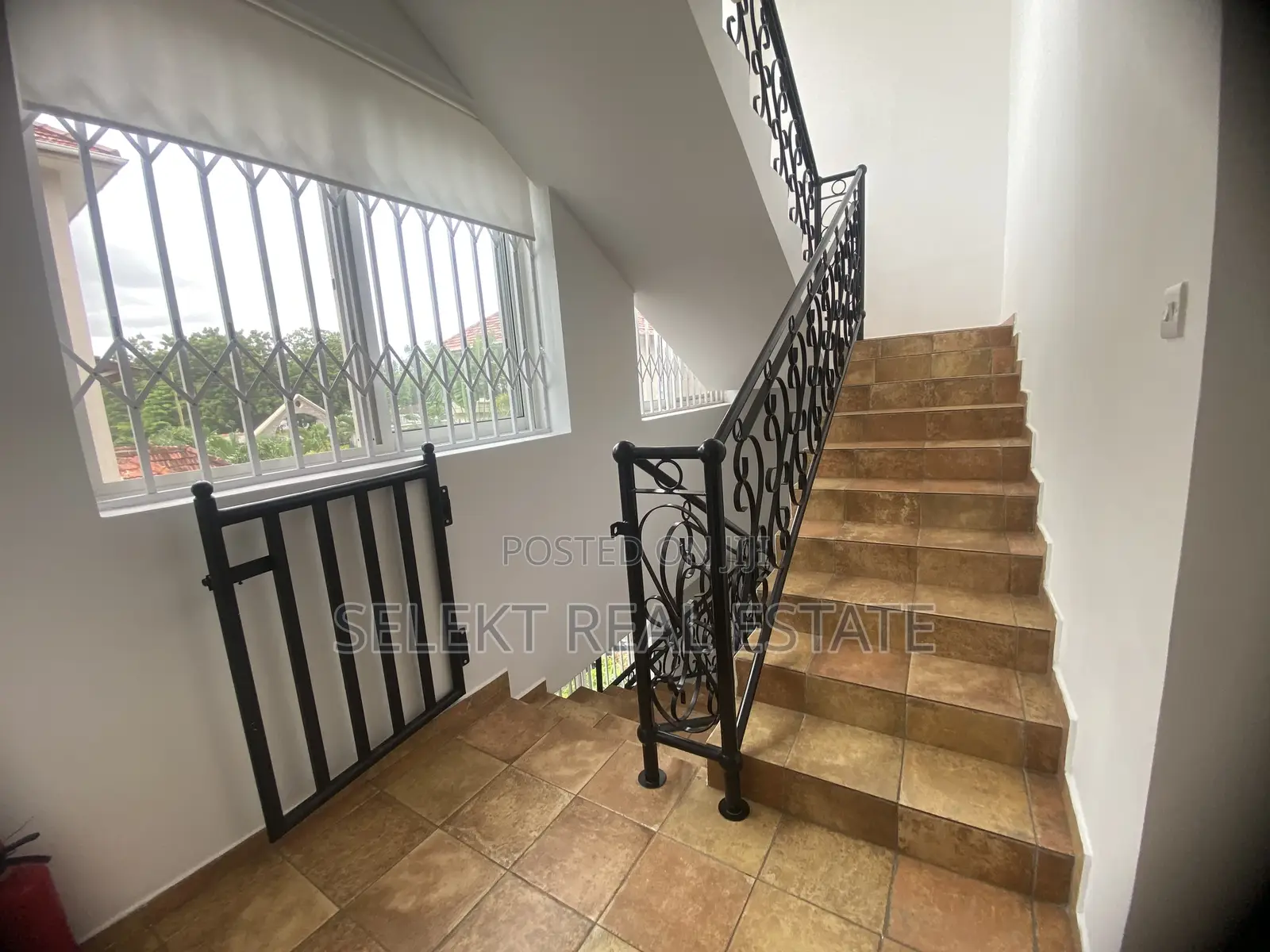 4bdrm Villa in Oysterbay, Kinondoni for rent in Kinondoni