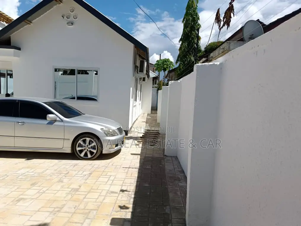 3bdrm House in Mikocheni for rent in Mikocheni