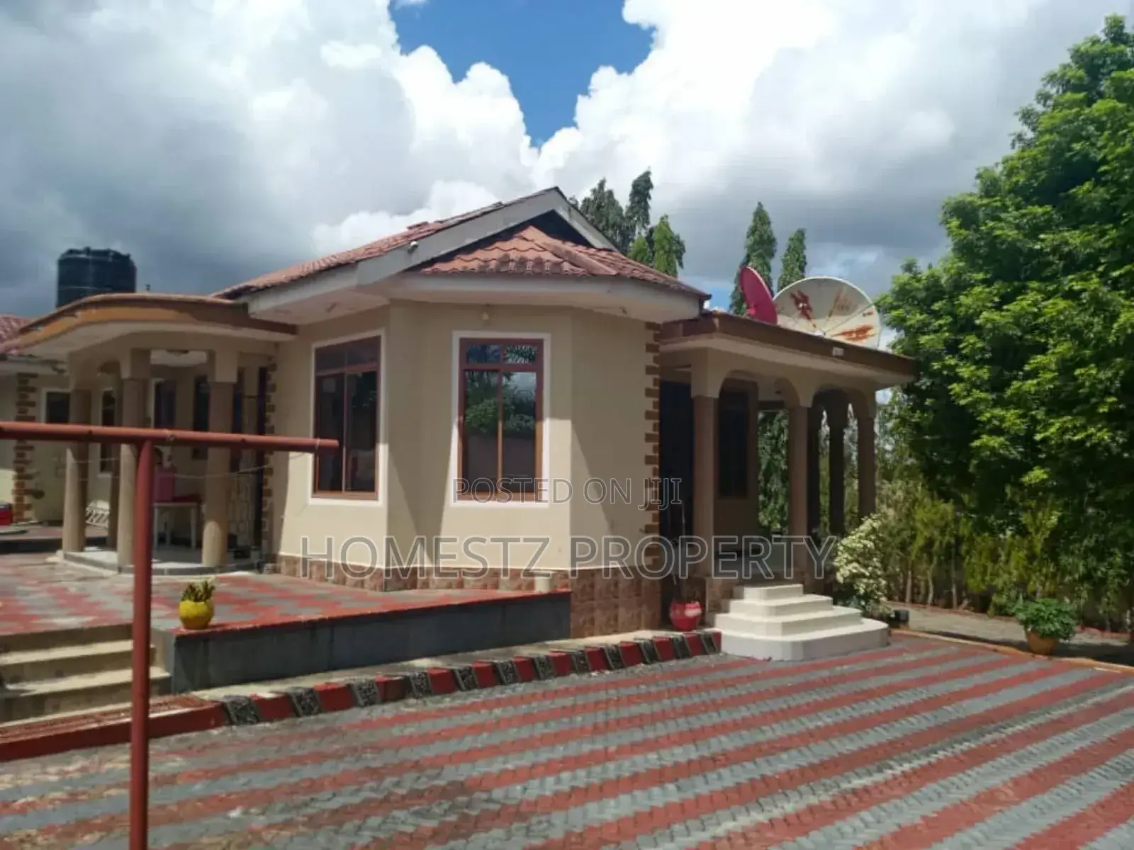 5bdrm House in Kimara Temboni, Kinondoni for sale in Kinondoni