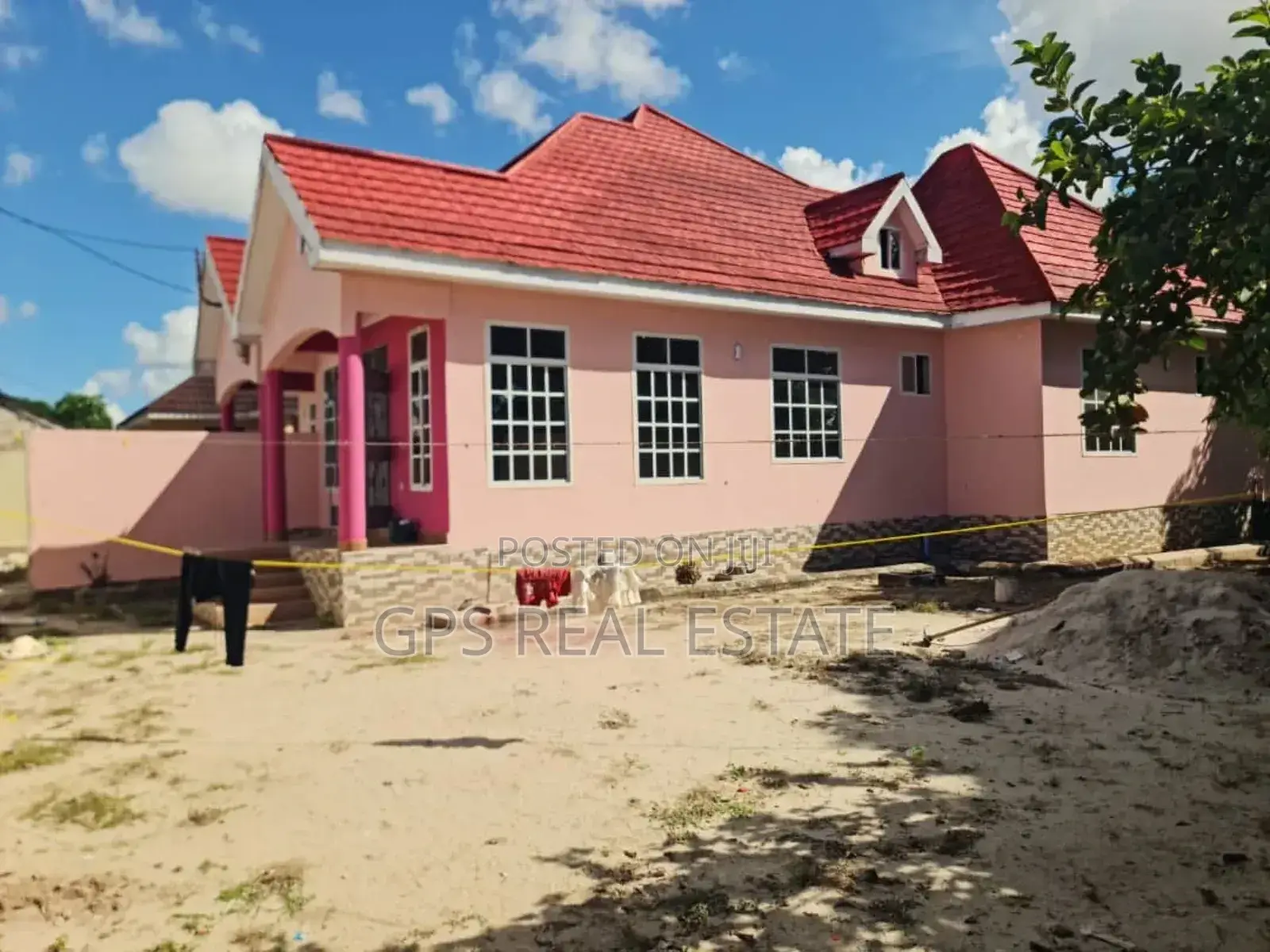 5bdrm House in Kigamboni Chekechea for sale in Kigamboni