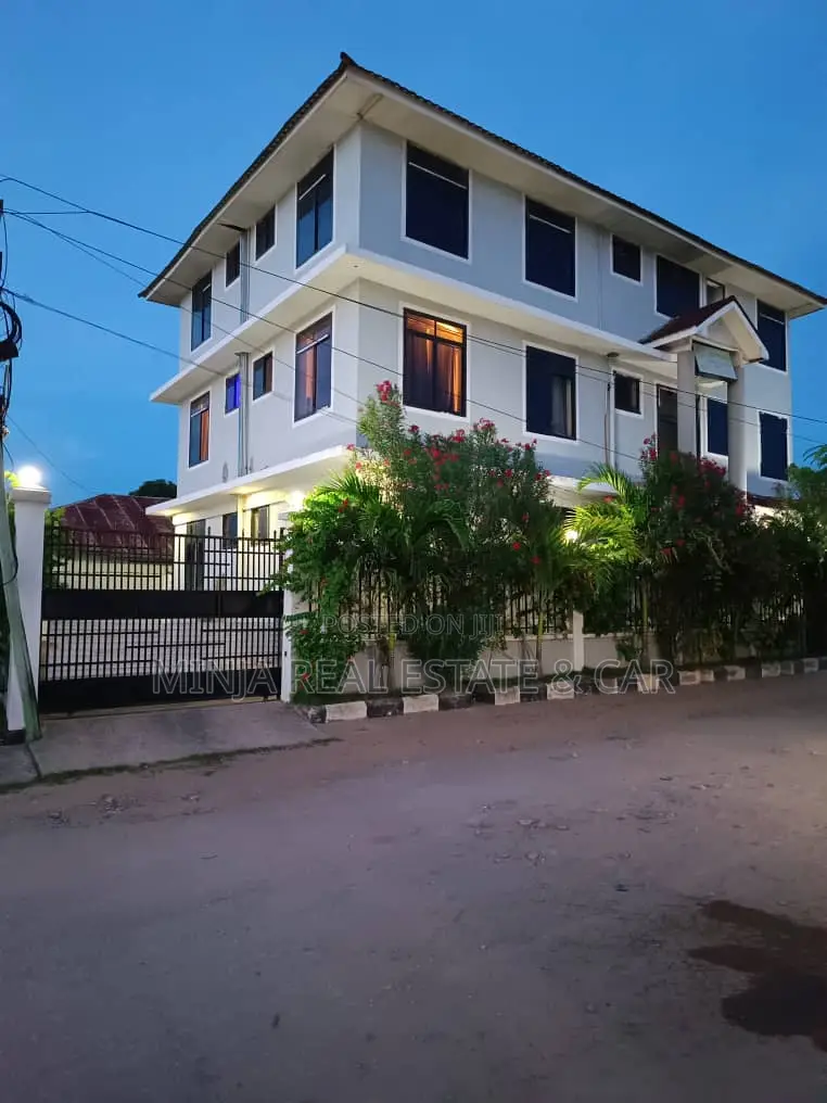 Hotel for Sale in Tanga Town Chumbageni. in Chumbageni