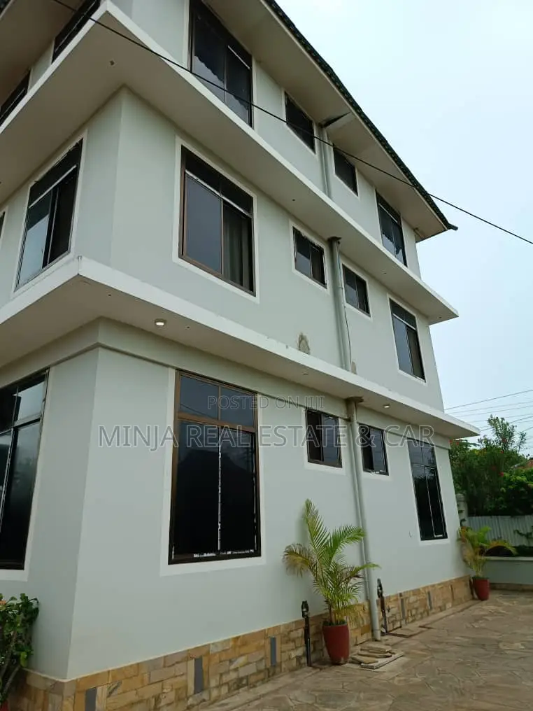 Hotel for Sale in Tanga Town Chumbageni. in Chumbageni