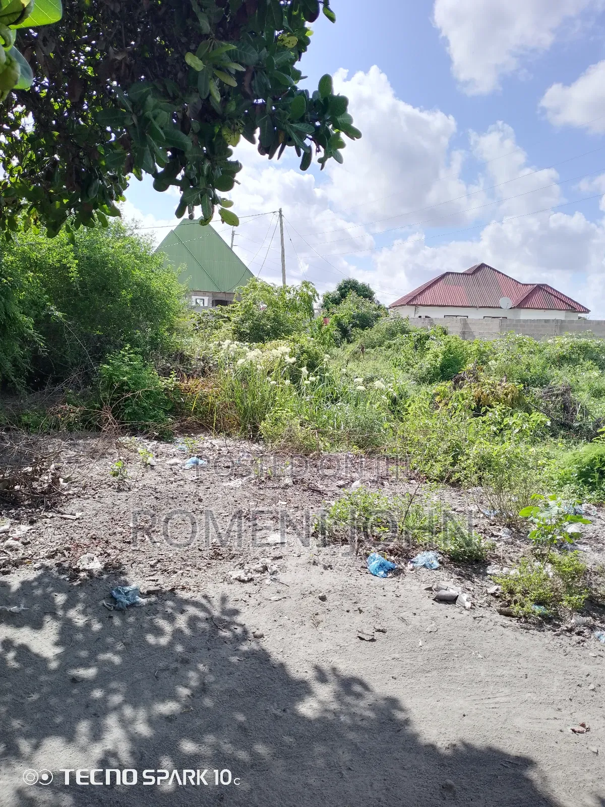 Kiwanja Sqmita 500 Kinauzwa Milioni 12.5 Ukonga Bombambili. in Ilala