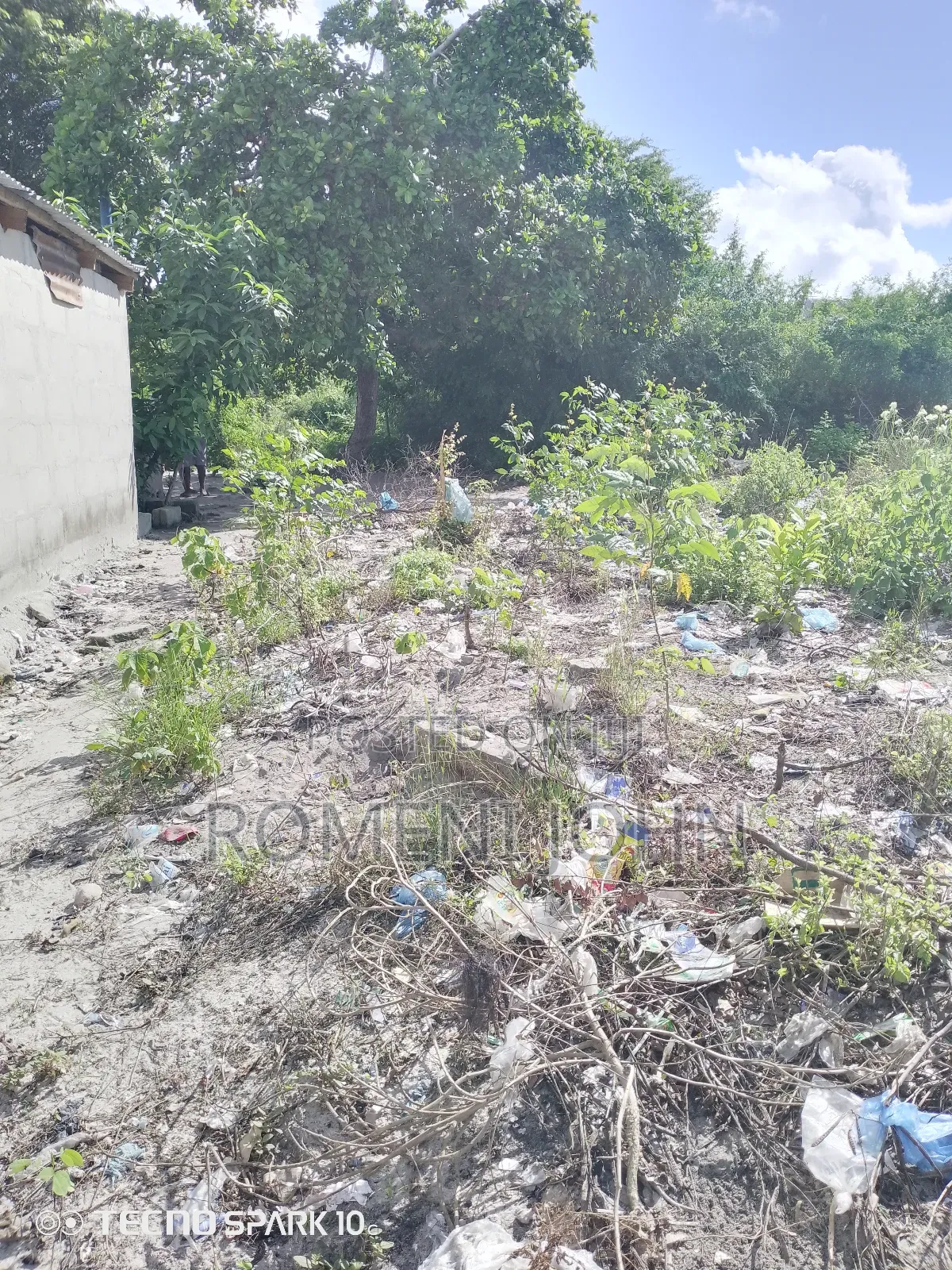 Kiwanja Sqmita 500 Kinauzwa Milioni 12.5 Ukonga Bombambili. in Ilala