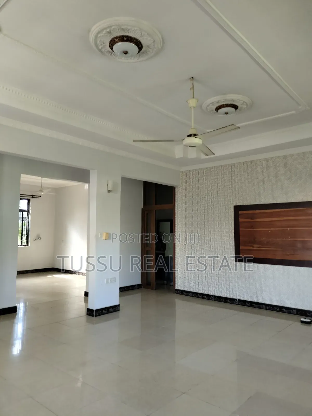 5bdrm House in Mbezibeach Makonde for sale in Mbezi Beach