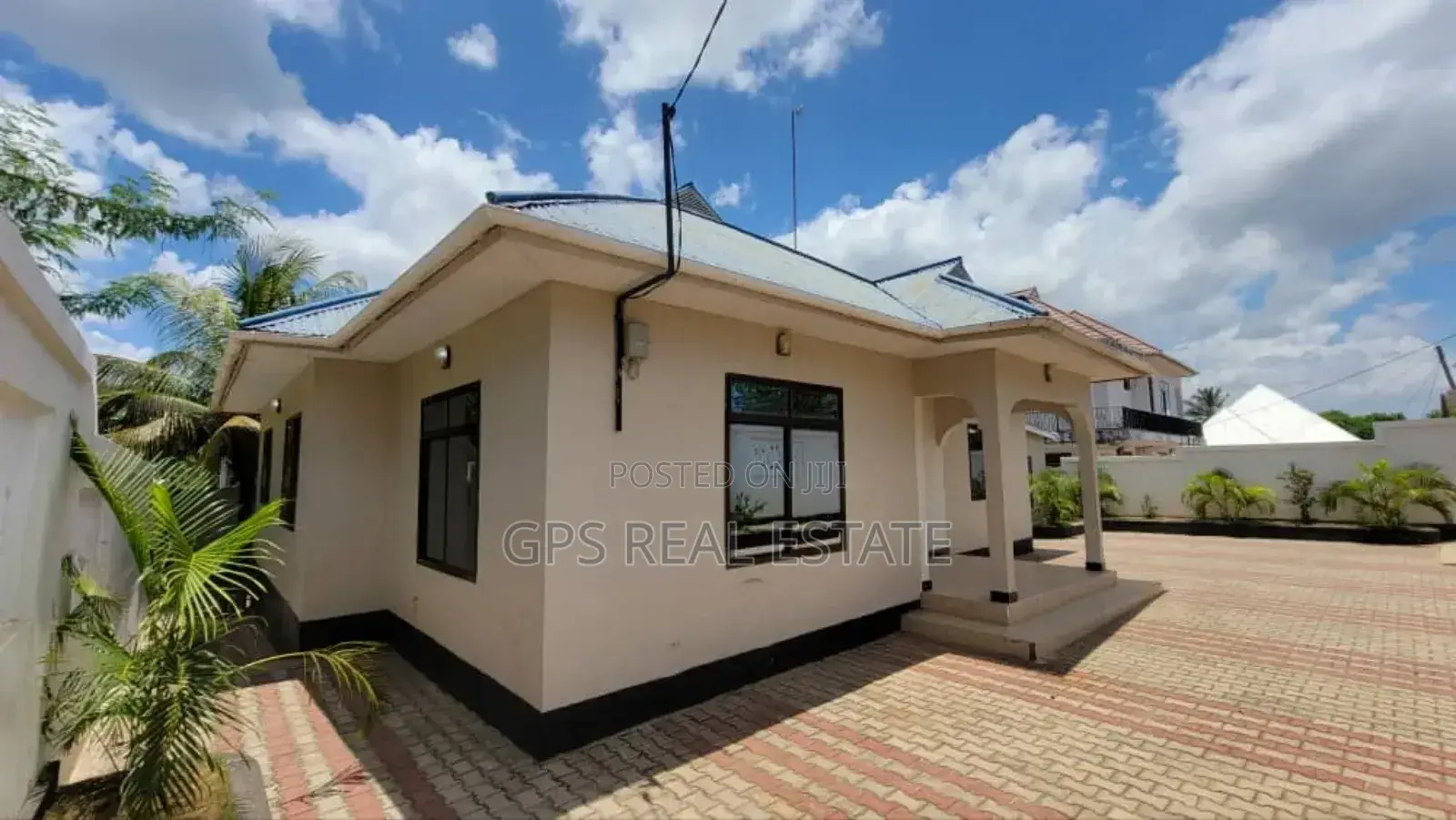 3bdrm House in Mikwambe, Kigamboni for sale in Kigamboni