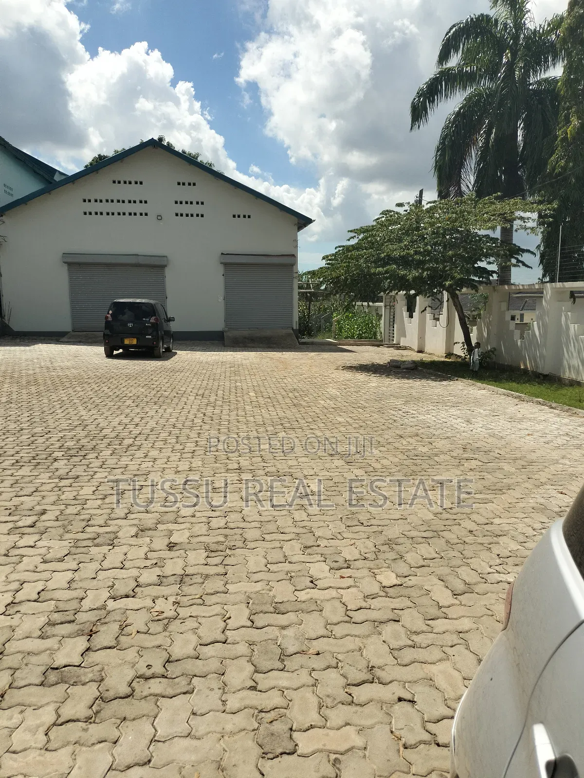 Warehouse for Rent (Stand Alone) in Kinondoni