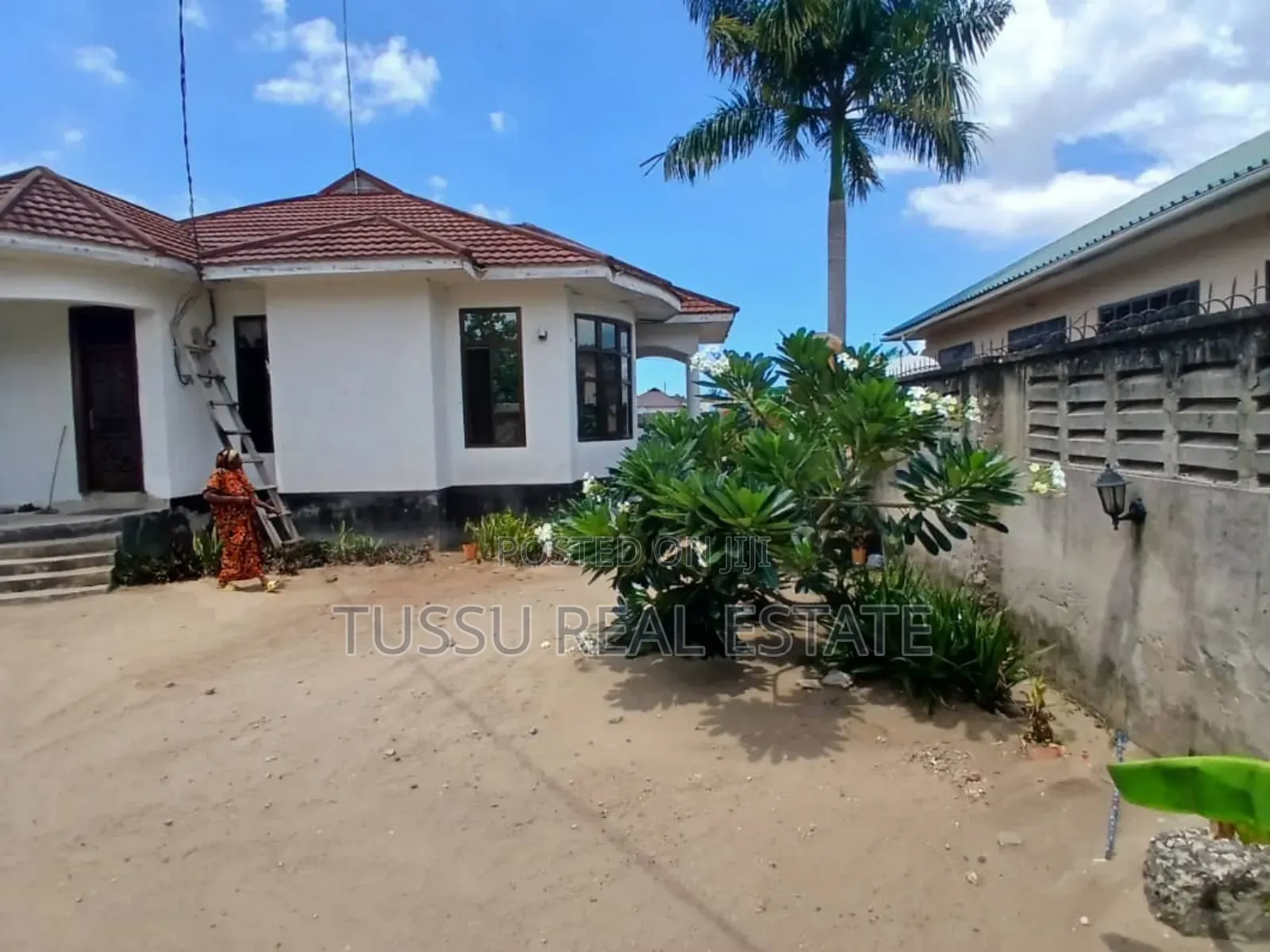 2bdrm House in Ununio, Kinondoni for sale in Kinondoni