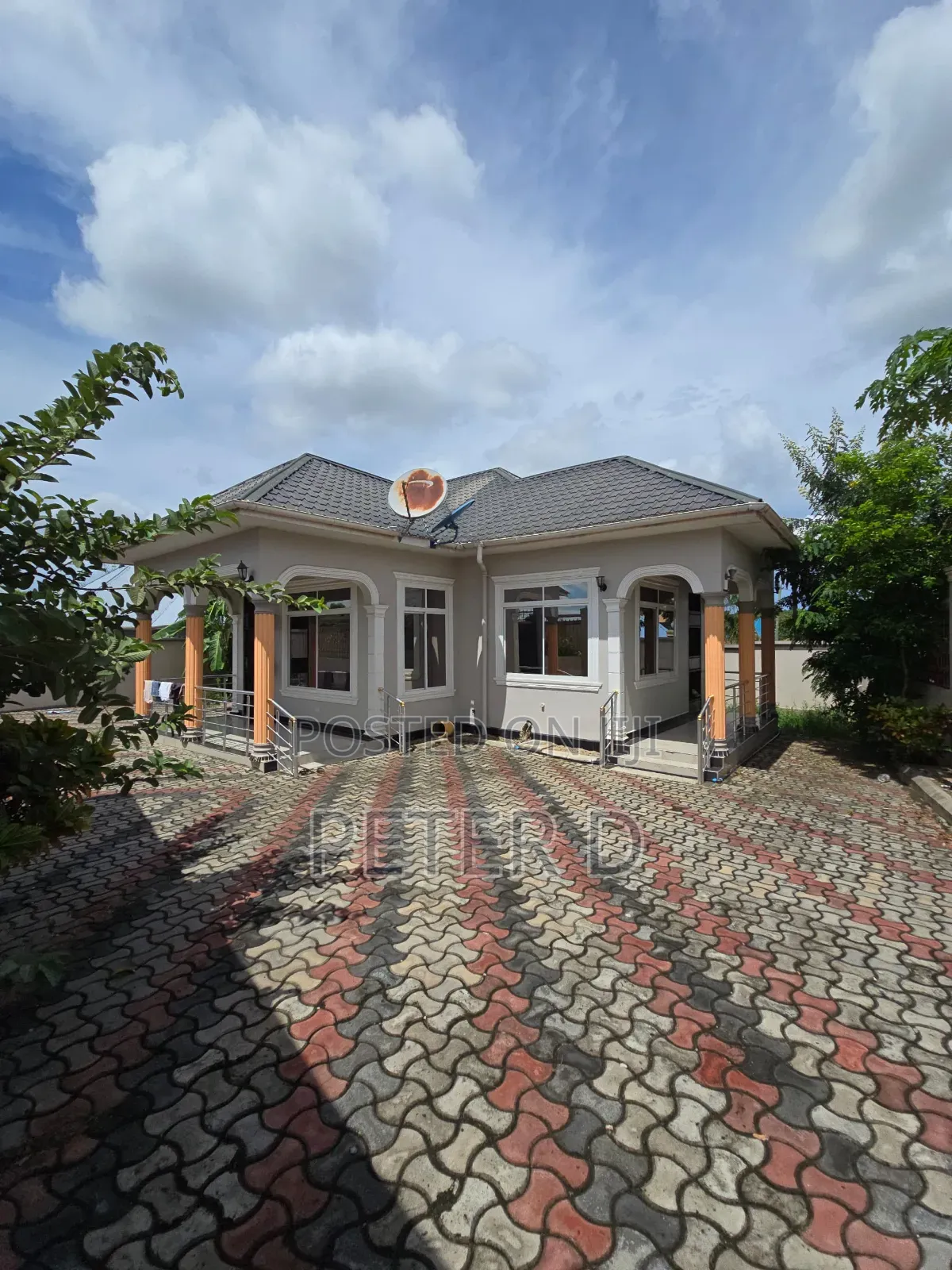 3bdrm House in Mbezi for sale in Mbezi