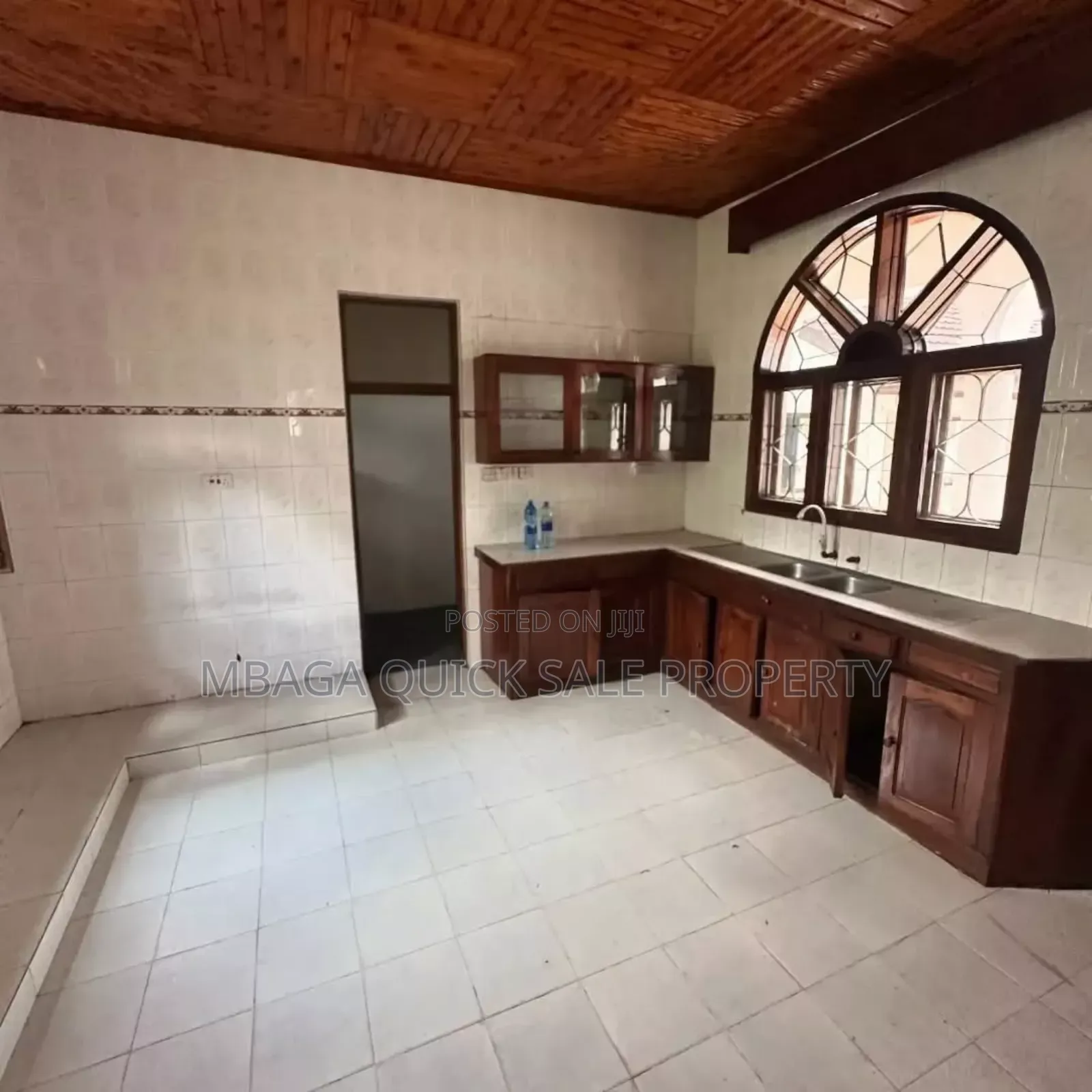 6bdrm House in Mbezi Beach for sale in Mbezi Beach