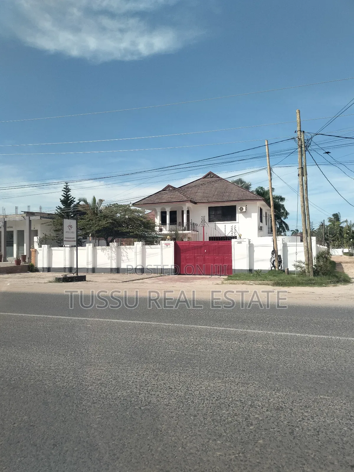 Mini Flat in Mwai Kibaki Rd, Kinondoni for sale in Kinondoni