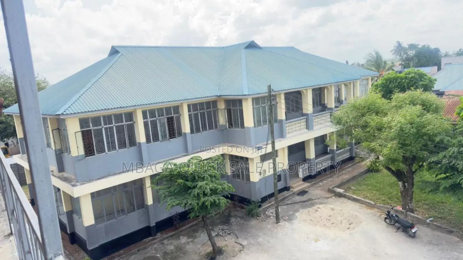 Building Big Area SQM 2040 for Sale at Tabata Chang'ombe in Tabata