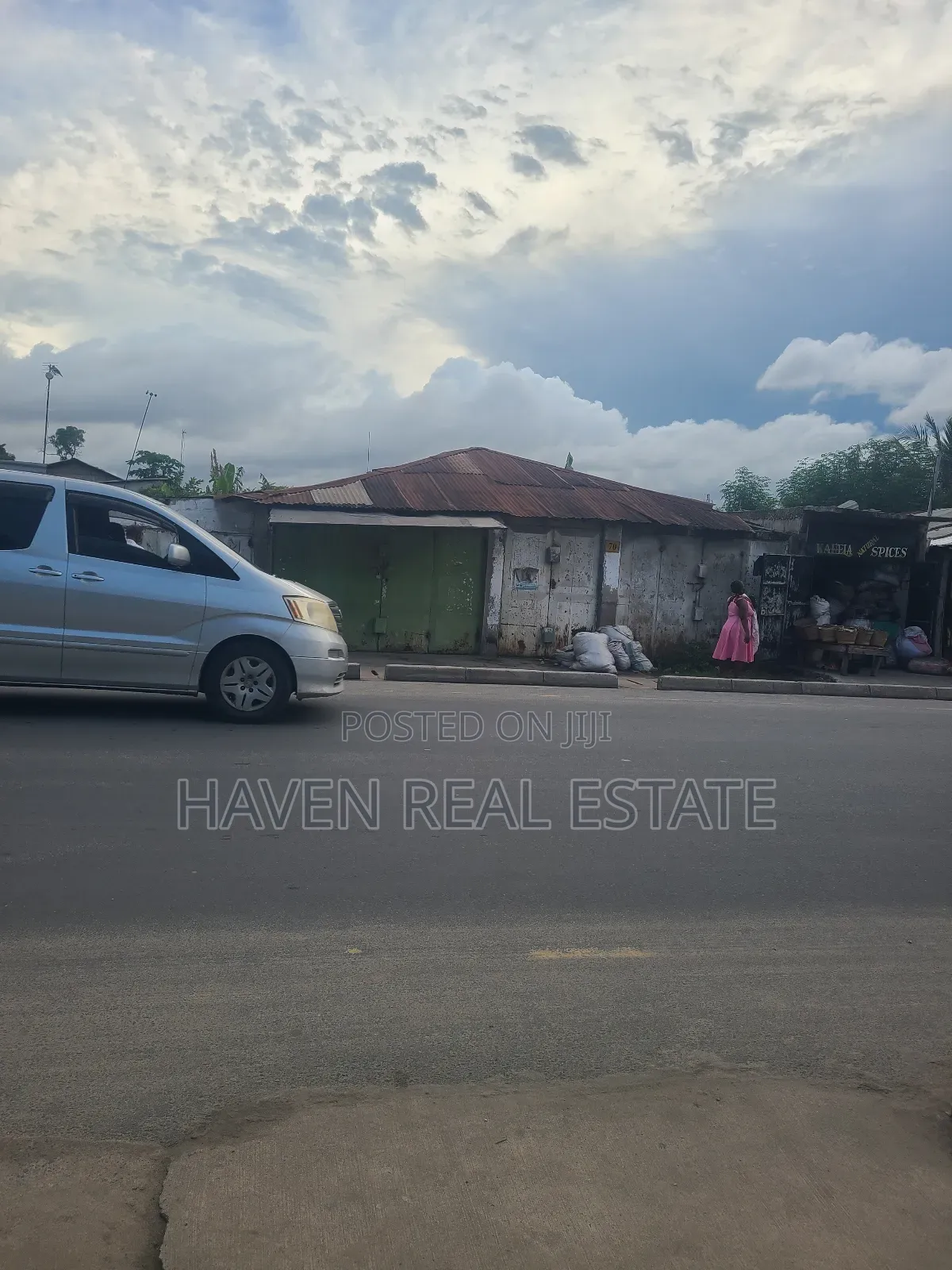 Eneo Linauzwa Mwananyamala in Mwananyamala