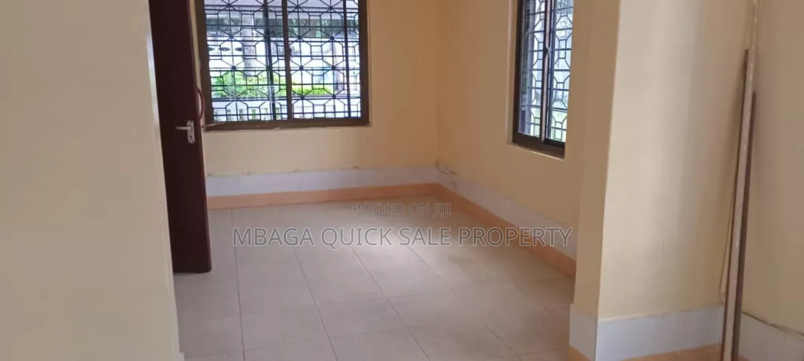 3bdrm Apartment in Upanga for sale in Upanga East
