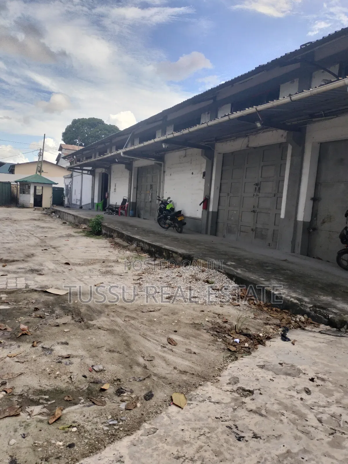 Warehouse for Rent at Kamata /Railway Station SQM 420 in Ilala