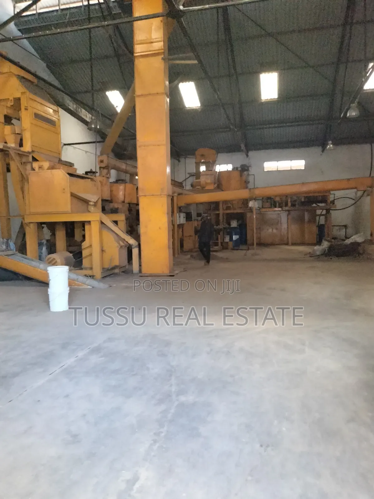 Warehouse for Rent at Kamata /Railway Station SQM 420 in Ilala