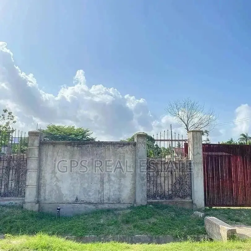 Plot for Salee in Kinondoni