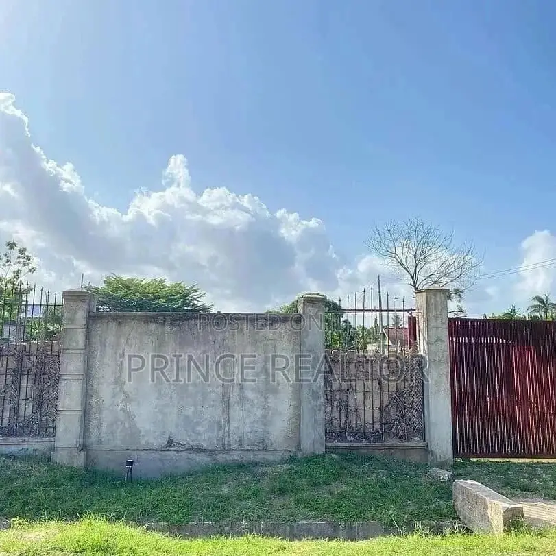 Plot for Salee in Kinondoni