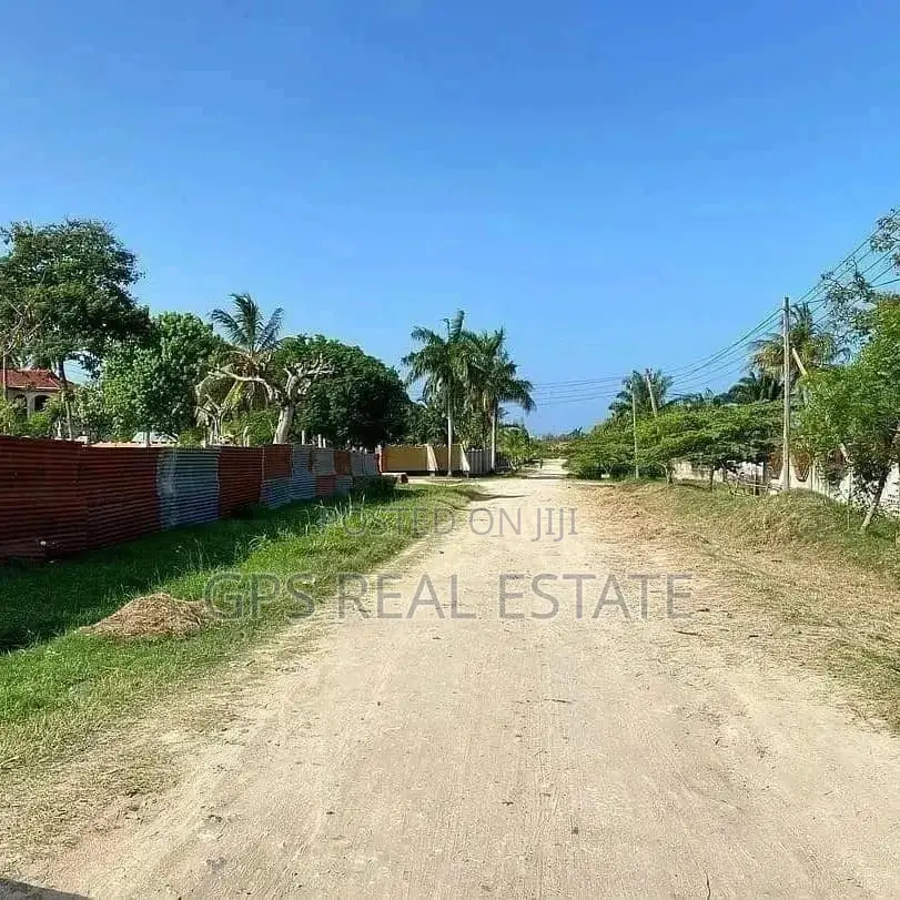 Plot for Salee in Kinondoni