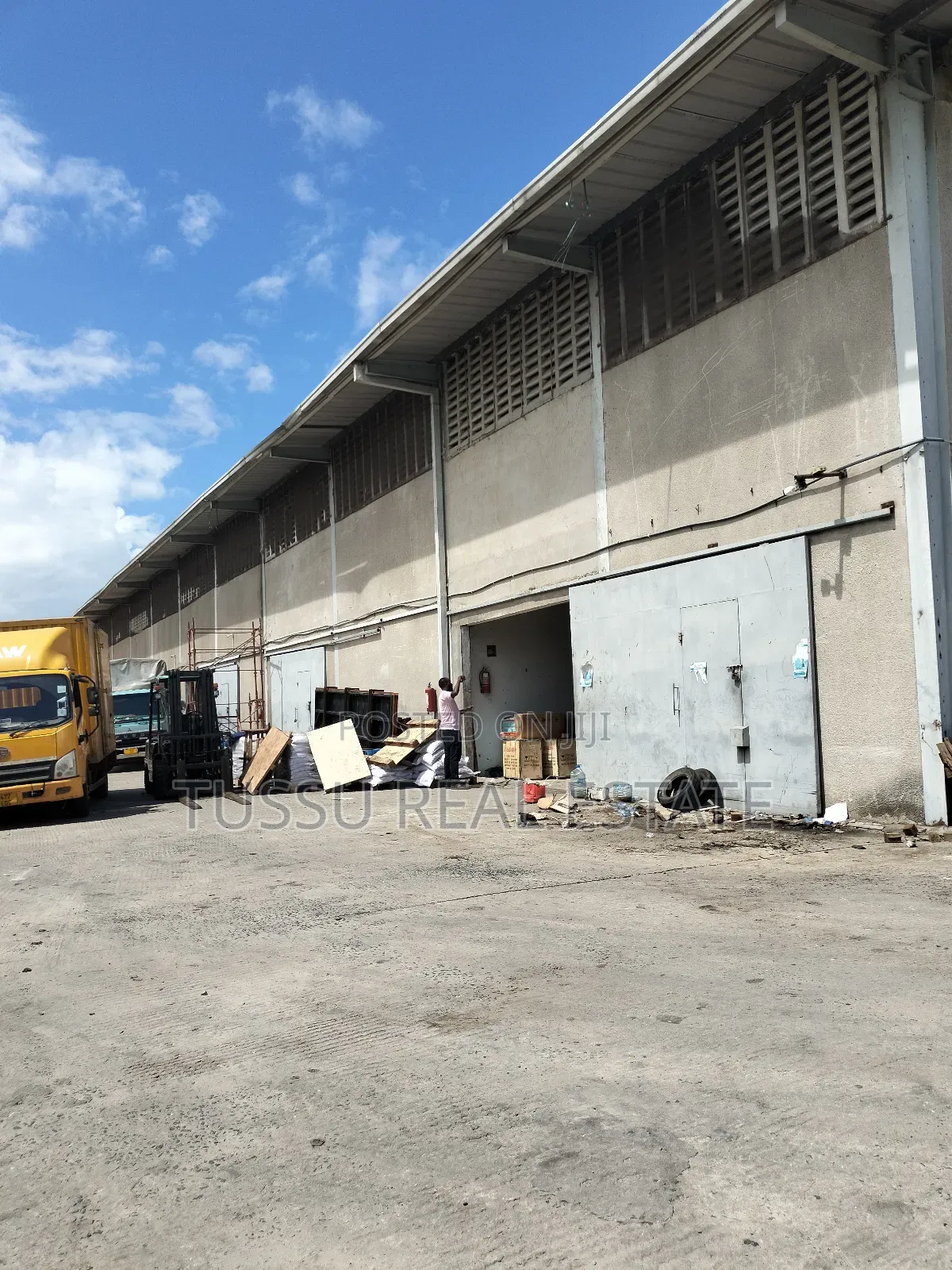 Warehouse for Rent at Tabata Matumbi in Tabata