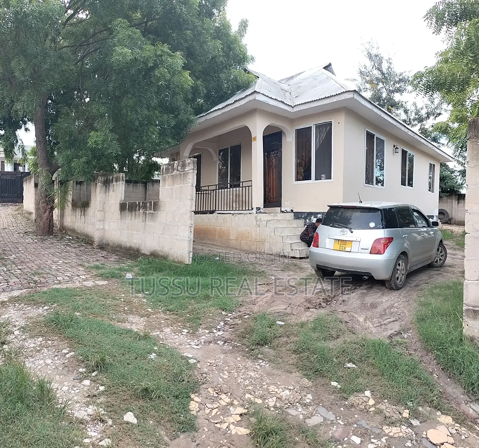 2bdrm Apartment in Magorofani Rd, Ilala for sale in Ilala