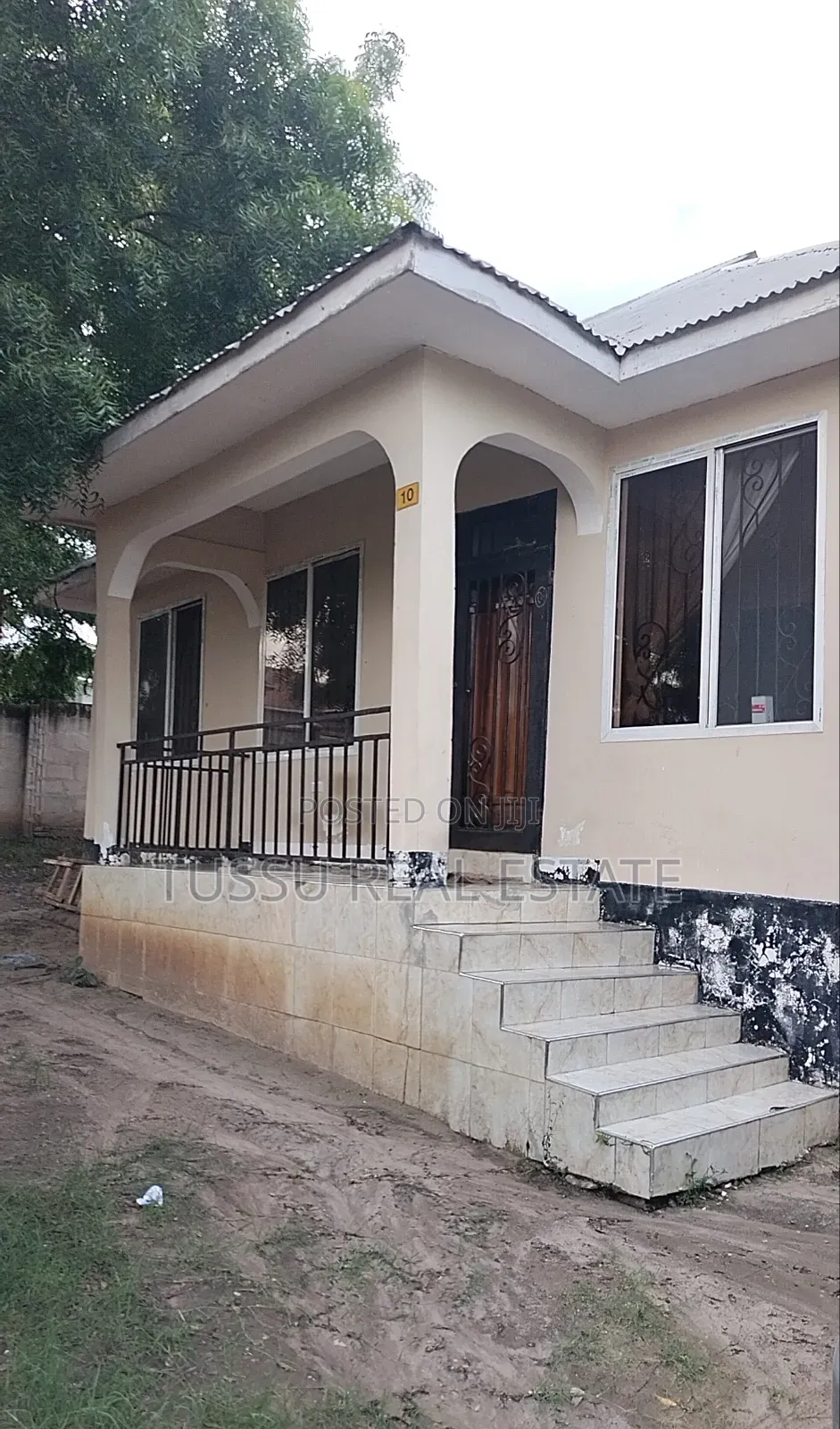 2bdrm Apartment in Magorofani Rd, Ilala for sale in Ilala