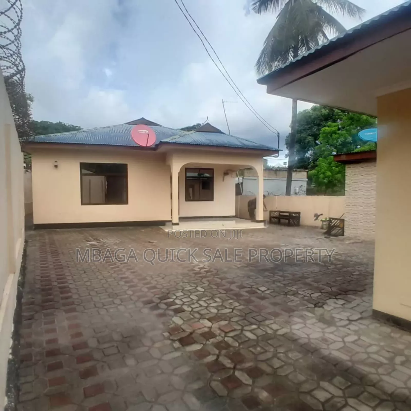 10bdrm House in Mbezi Kwa Msuguri for sale in Mbezi