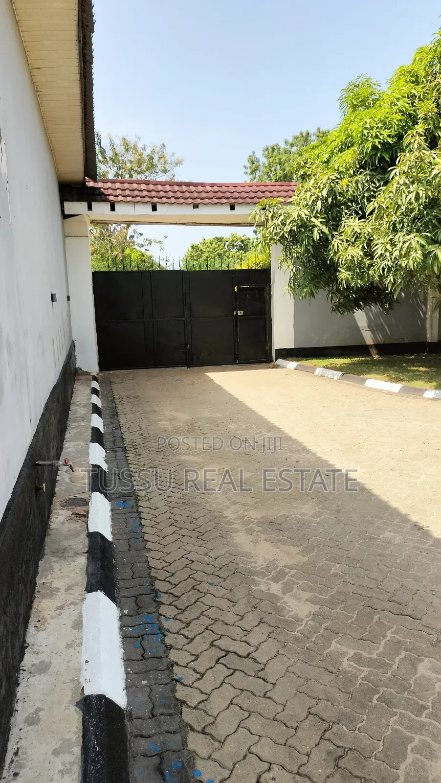5bdrm House in Mbezibeach Jogoo for sale in Mbezi Beach