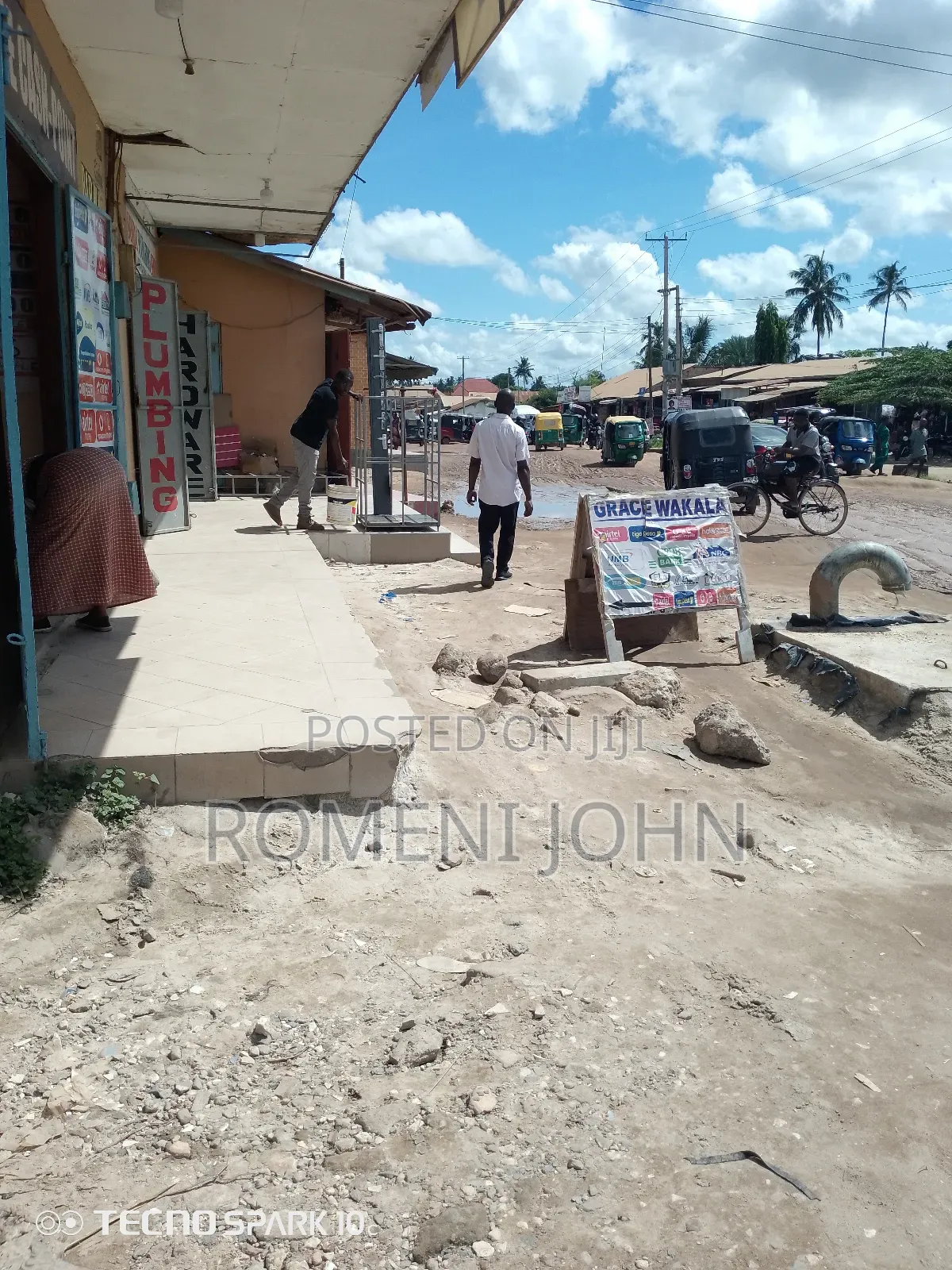 Fremu 17 Za Kibiashara Zinauzwa Milioni 700 Ukonga Moshibar. in Ilala