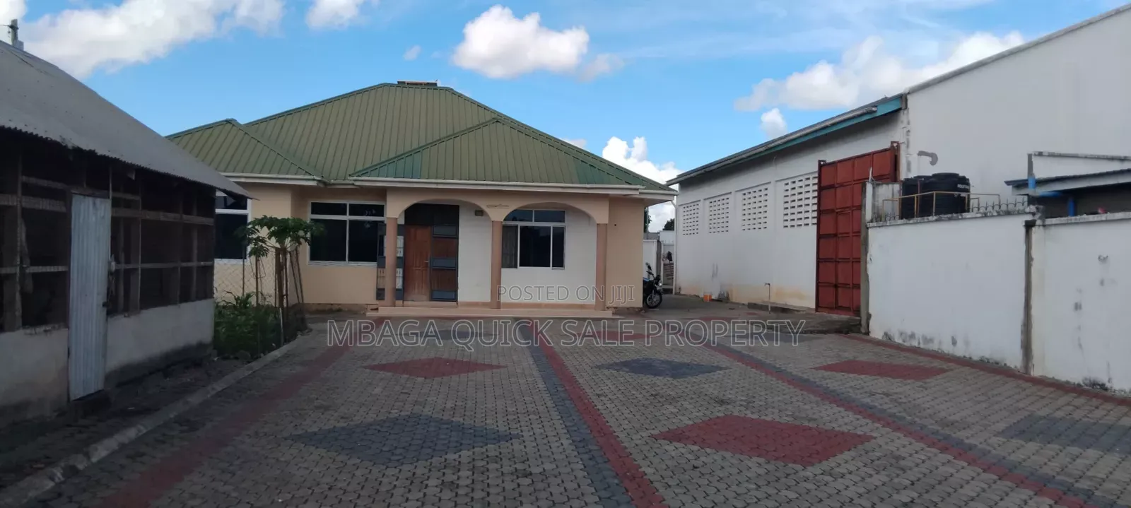 Godown 250sqm With 3 Bed Room House for Rent at Mapinga in Bagamoyo