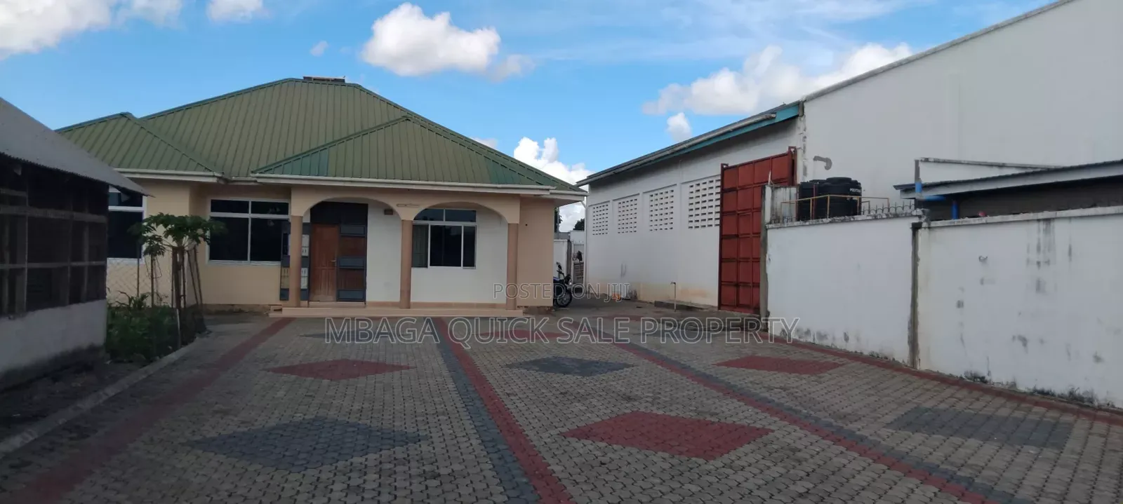 Godown 250sqm With 3 Bed Room House for Rent at Mapinga in Bagamoyo