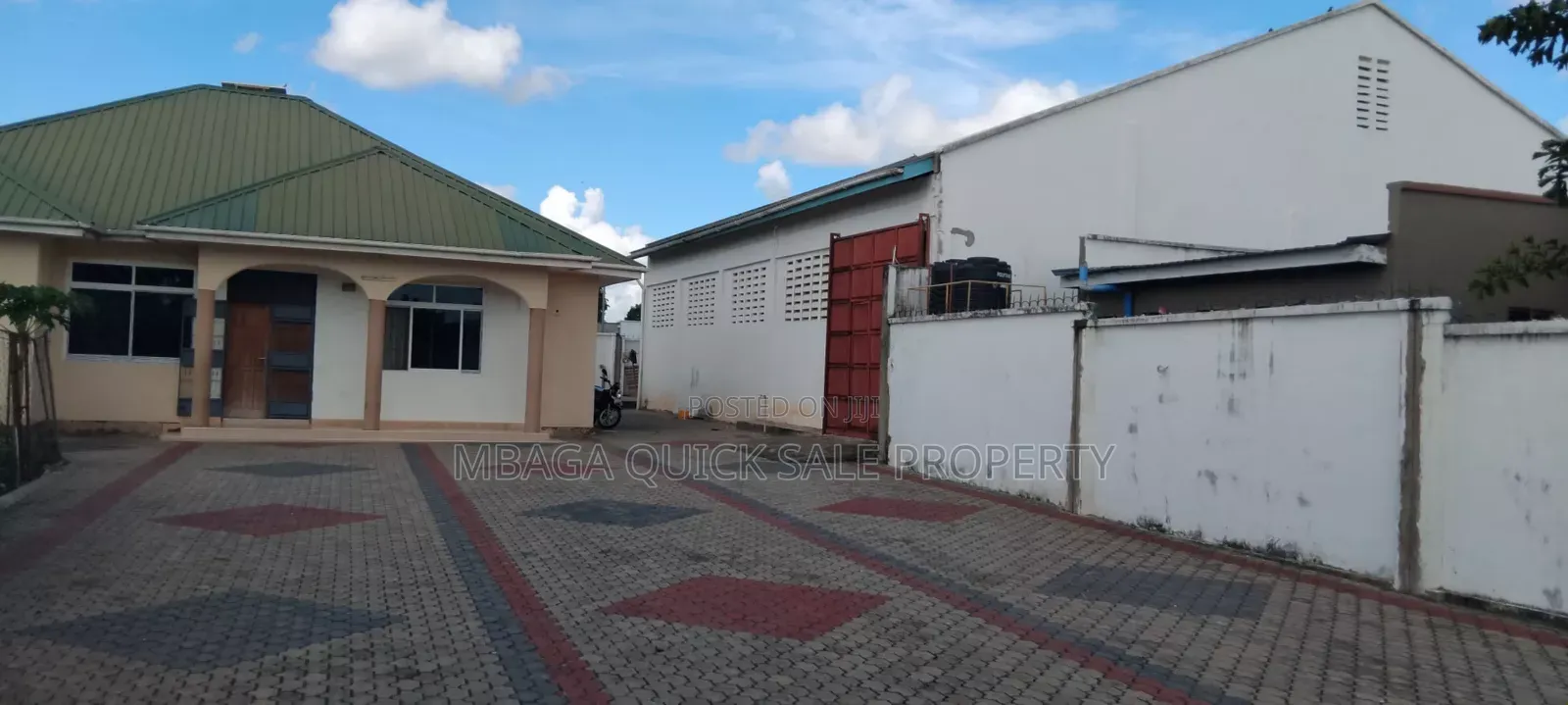 Godown 250sqm With 3 Bed Room House for Rent at Mapinga in Bagamoyo