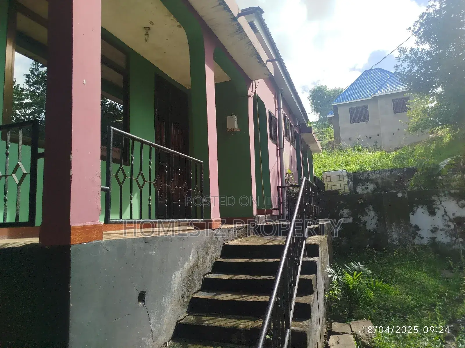 9bdrm Apartment in Kibamba Kwa Mangi, Kinondoni for sale in Kinondoni