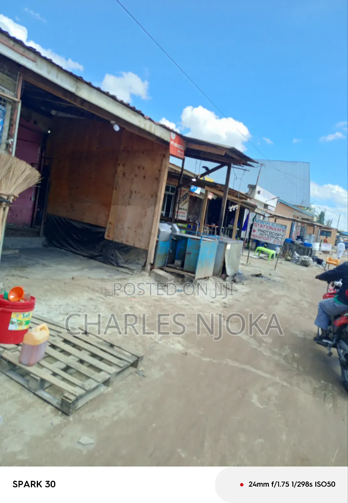 Fremu 17 Za Kibiashara Zinauzwa Ml 700 Ukonga Moshibar. in Ukonga