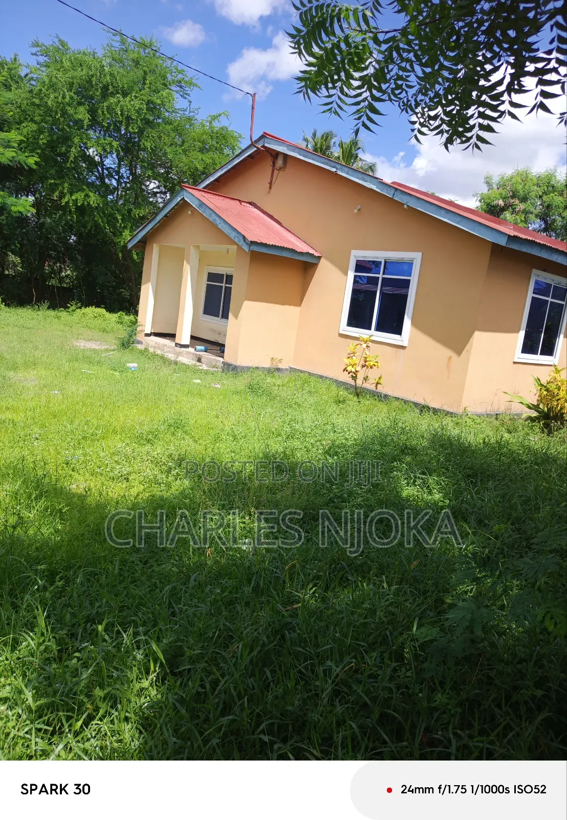 Eneo Sqmita/3000+Nyumba Linauzwa Ml 500 Ukonga Mkolemba. in Ukonga