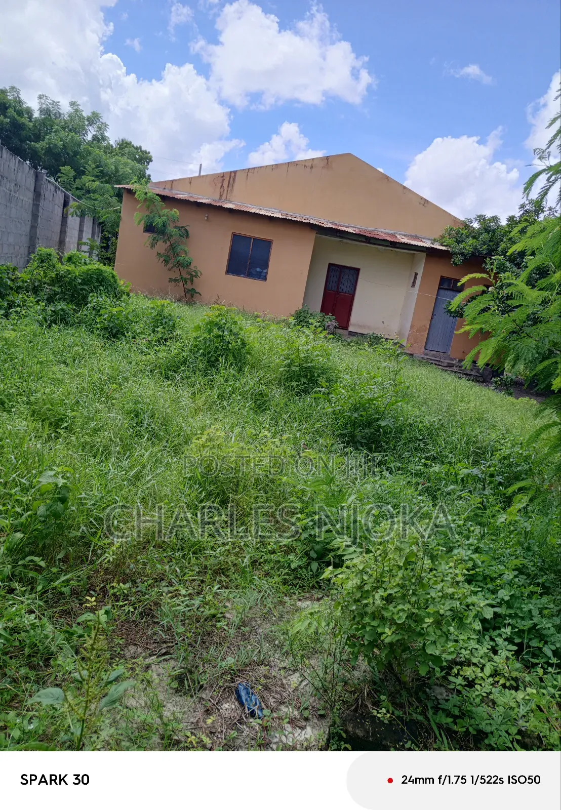 Eneo Sqmita/3000+Nyumba Linauzwa Ml 500 Ukonga Mkolemba. in Ukonga